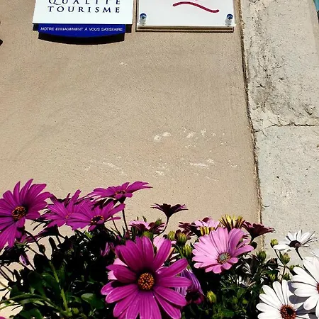 Alcove Marine Bed & Breakfast 3*